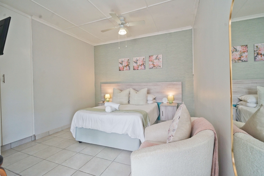 8 Bedroom Property for Sale in Gonubie Eastern Cape